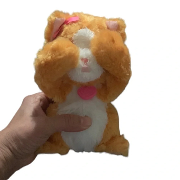 FURREAL Friends DAISY LIL' BIG PAWS Orange and White Peek A Boo Kitty Cat 7" - Picture 3 of 4